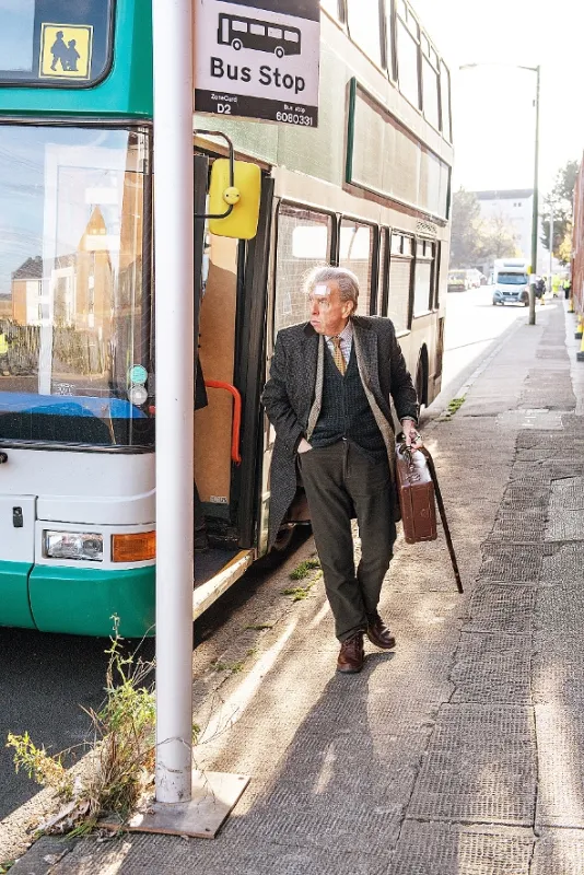 Poslední autobus (The Last Bus), 2020 - fotogaléria