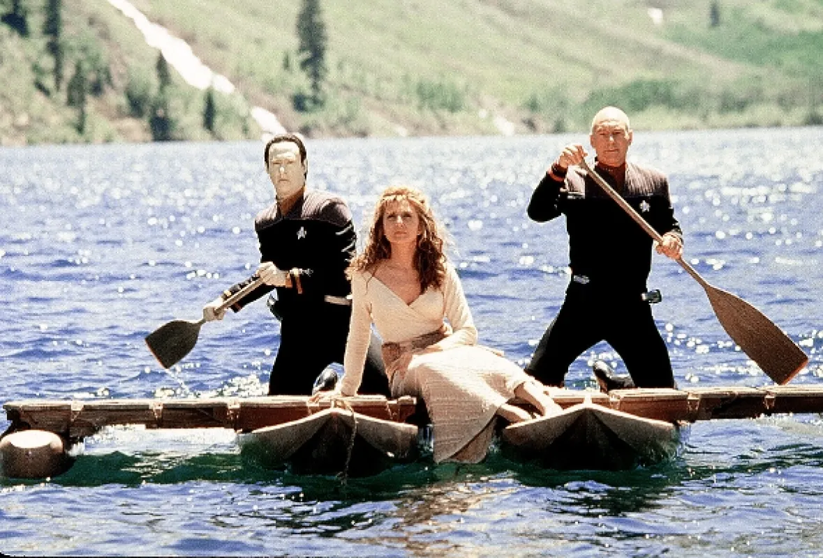 Star Trek: Vzpoura (Star Trek - Insurrection), 1998 - fotogaléria