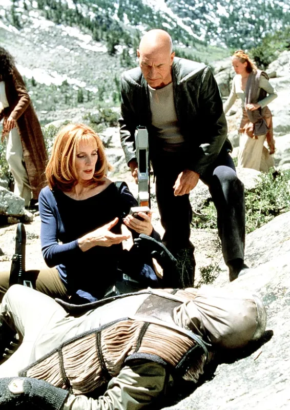Star Trek: Vzpoura (Star Trek - Insurrection), 1998 - fotogaléria
