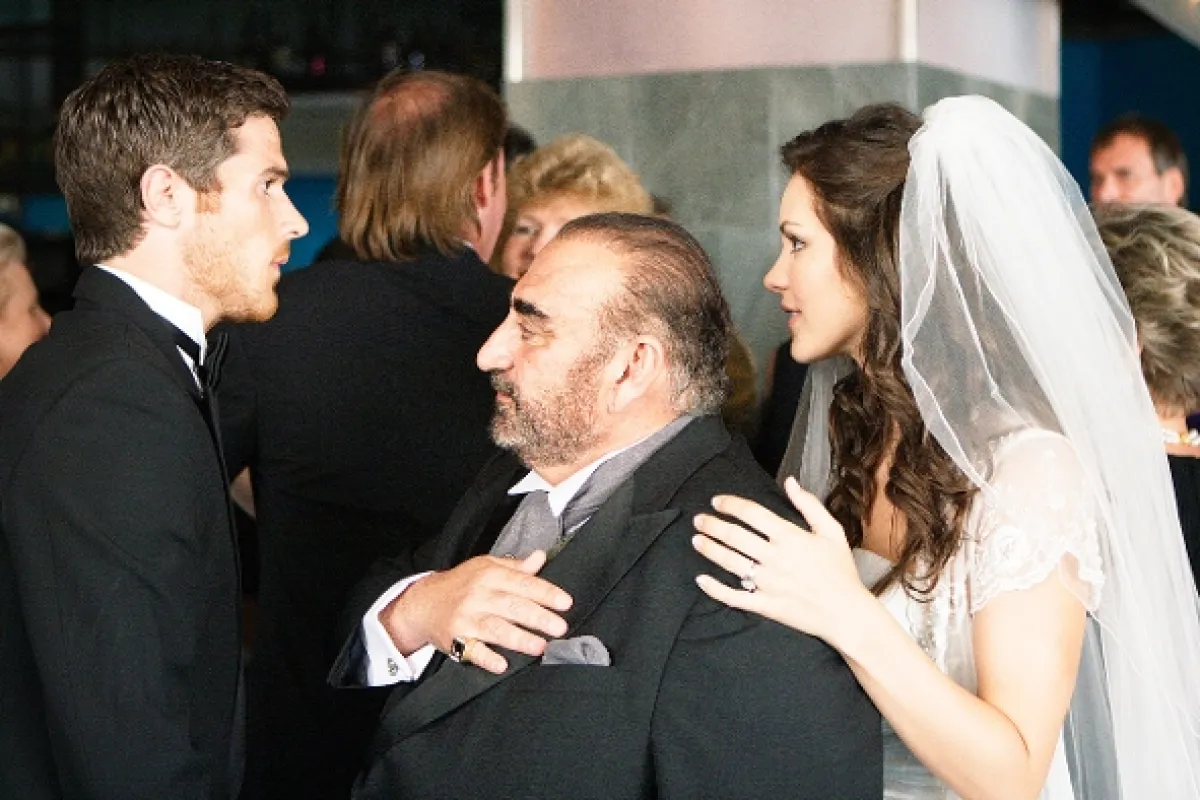 Líbat nevěstu zakázáno (You May Not Kiss The Bride), 2011 - fotogaléria