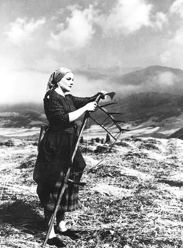 Lidé pod horami, 1937 - fotogaléria