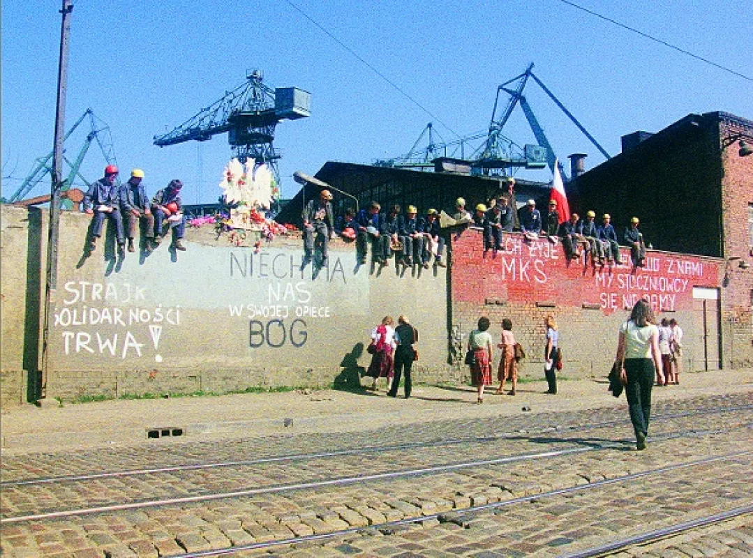 Člověk ze železa (Człowiek z żelaza), 1981 - fotogaléria