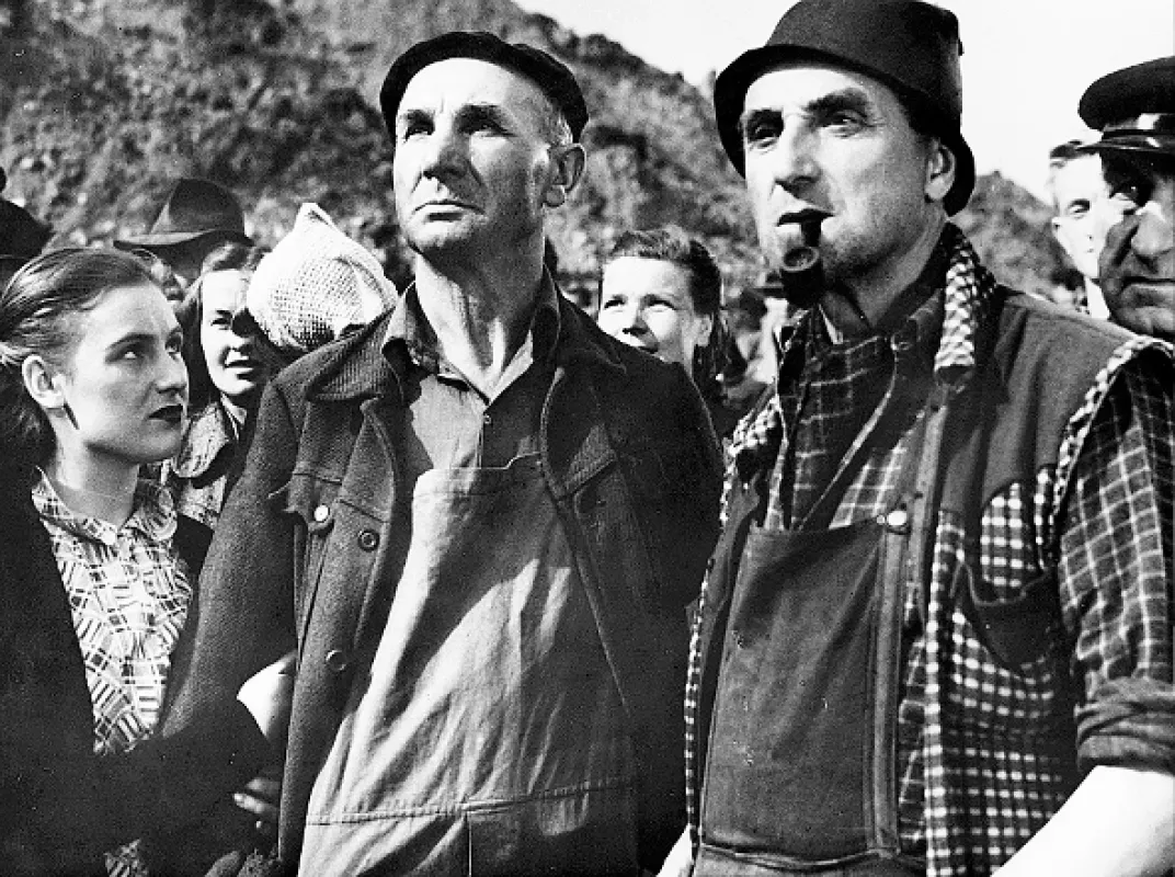 DS-70 nevyjíždí, 1951 - fotogaléria