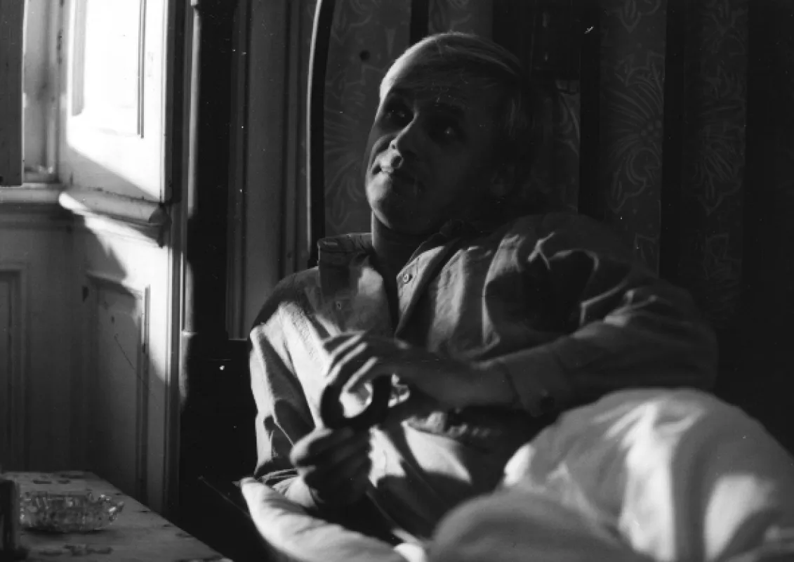 Postoj, 1988 - fotogaléria