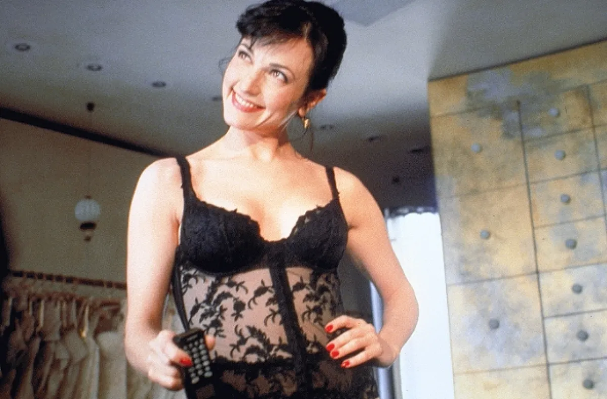 Spoločníčka (Associate), 1996 - fotogaléria