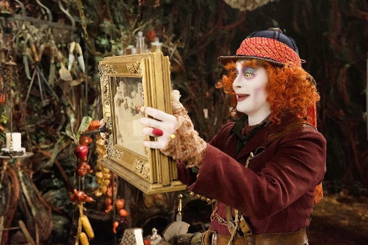 Alenka v říši divů: Za zrcadlem (Alice Through the Looking Glass), 2016 - fotogaléria