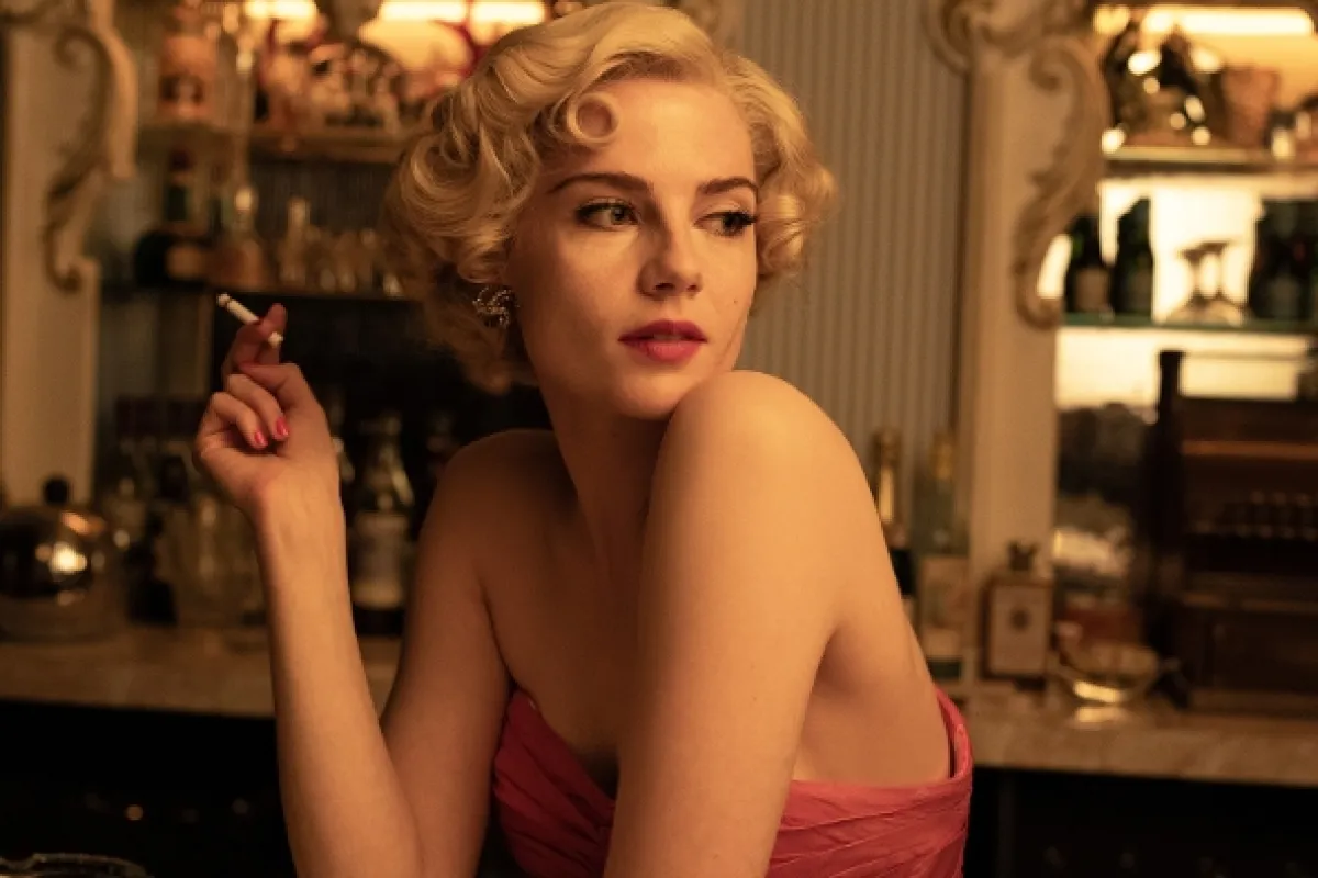 Krutá láska: Příběh Ruth Ellisové (A Cruel Love: The Ruth Ellis Story), 2024 - fotogaléria