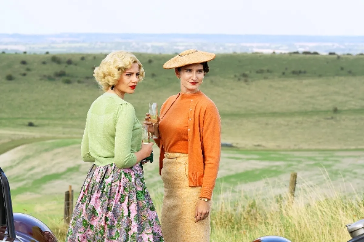 Krutá láska: Příběh Ruth Ellisové (A Cruel Love: The Ruth Ellis Story), 2024 - fotogaléria