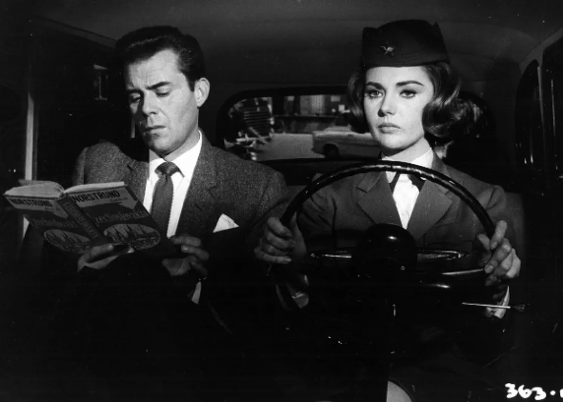 Teplo ako v júni (Hot Enough for June), 1964 - fotogaléria