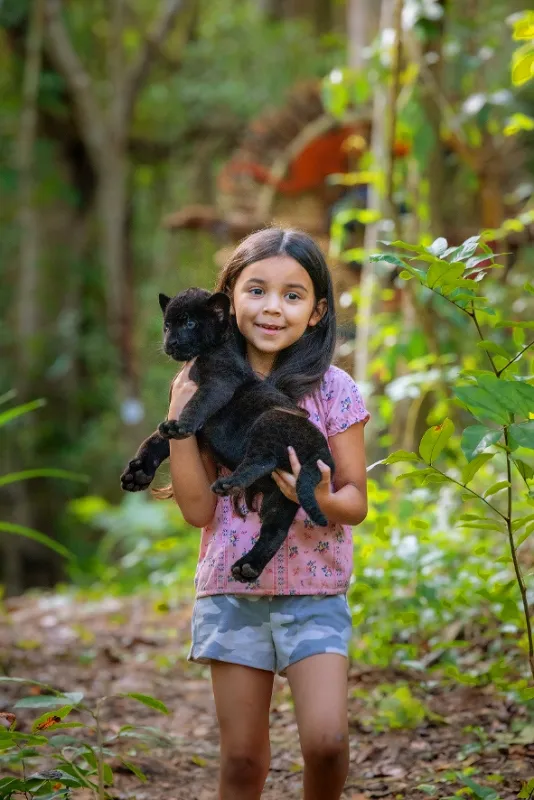 Ella a čierny jaguár (Autumn and the Black Jaguar), 2024 - fotogaléria