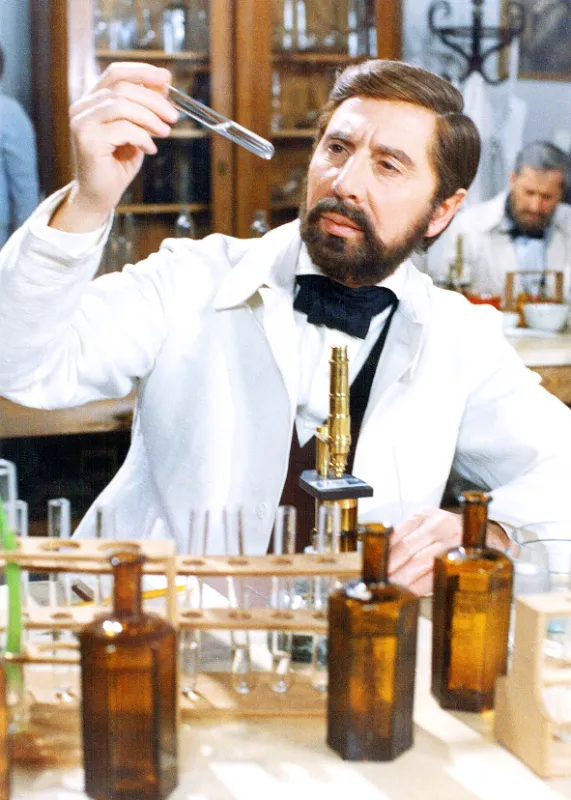Louis Pasteur, 1977 - fotogaléria