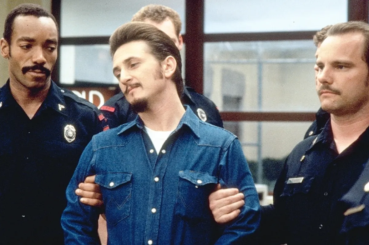 Mŕtvy muž prichádza, 1995 - fotogaléria