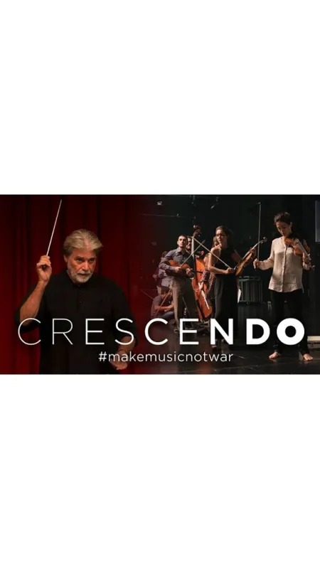 Crescendo, 2000 - fotogaléria