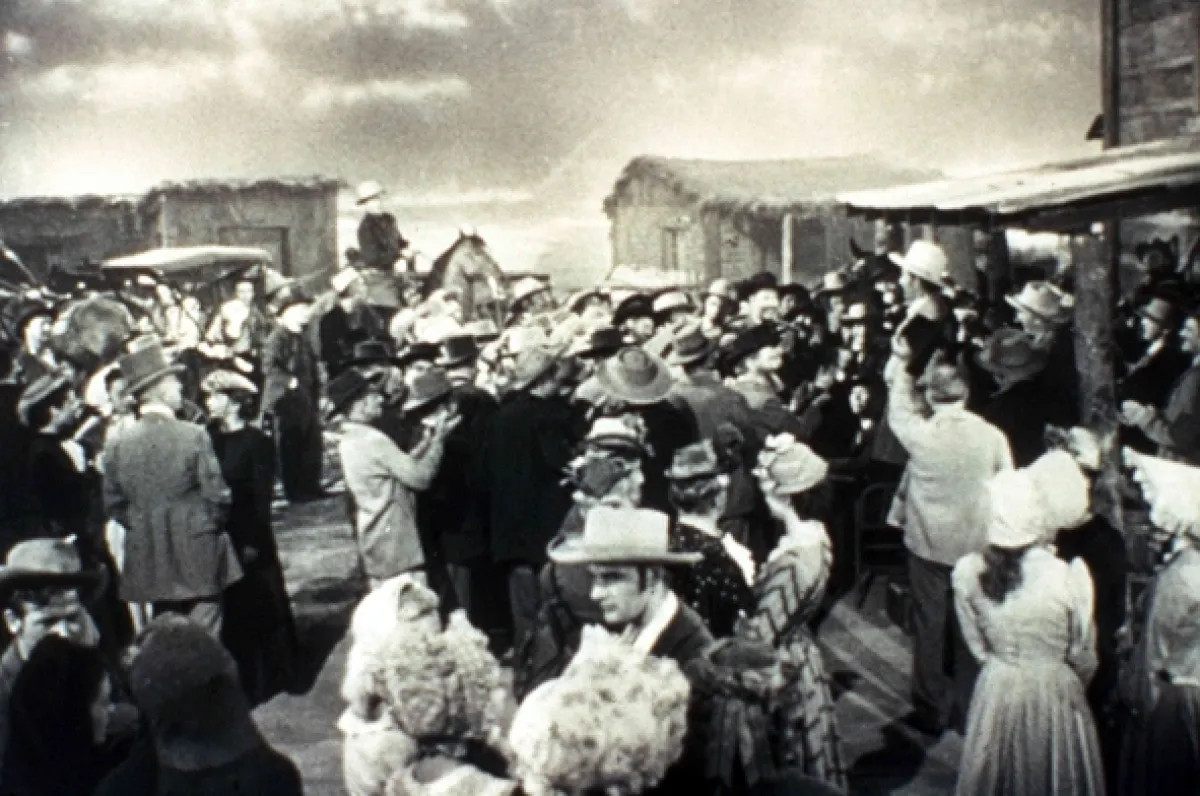 Dakota, 1945 - fotogaléria