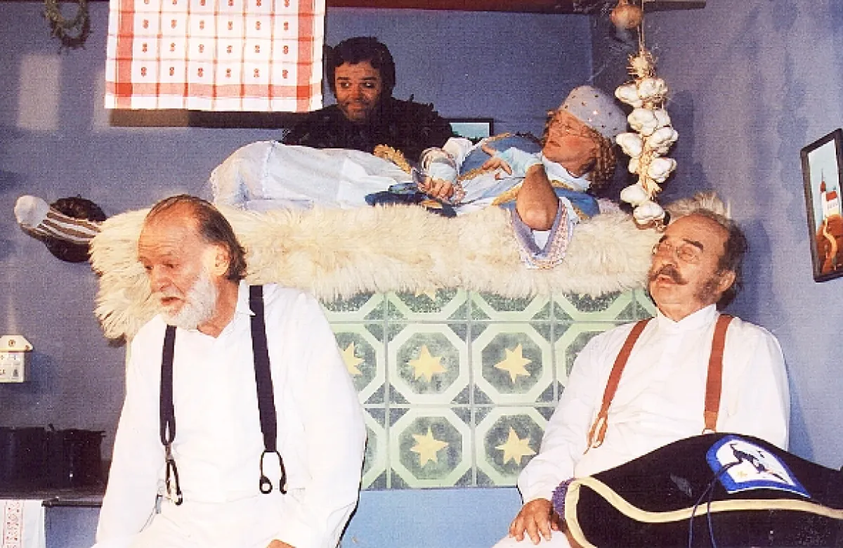 To vianočné šturmovanie alebo Pokoj ľuďom dobrej vôle, 2004 - fotogaléria