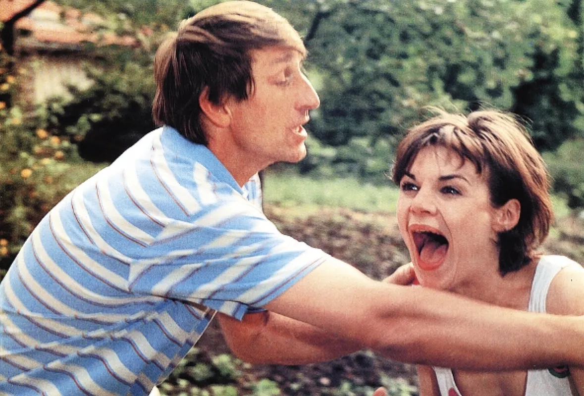 Jedna kočka za druhou (JEDNA KOČKA ZA DRUHOU), 1993 - fotogaléria