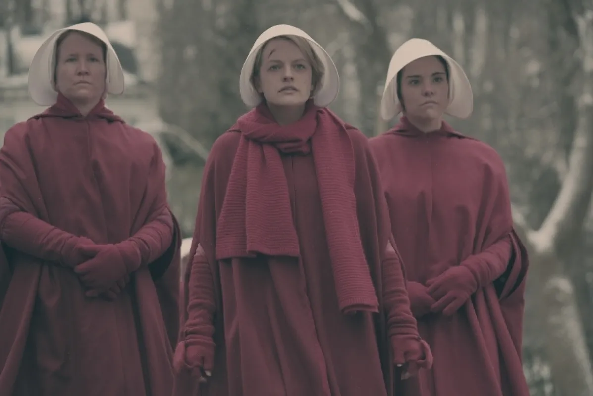 Příběh služebnice (The Handmaid’s Tale: Night), 2017 - fotogaléria