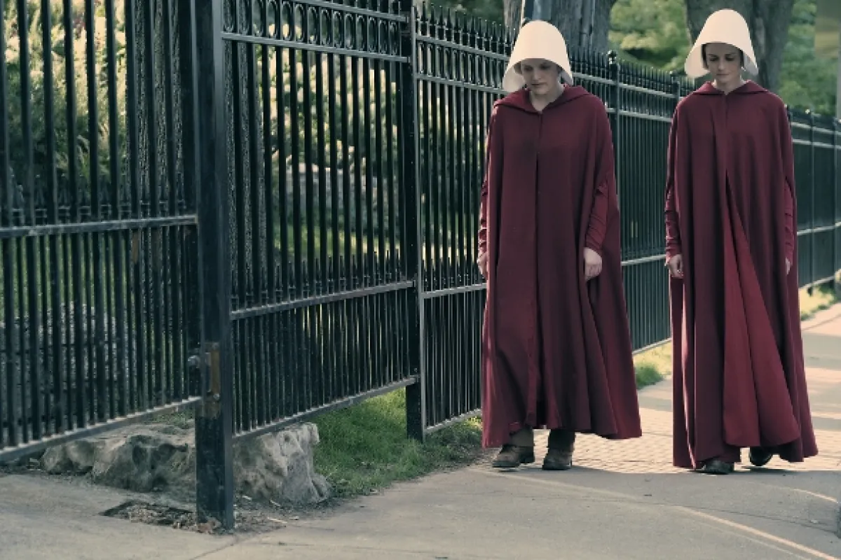 Příběh služebnice (The Handmaid’s Tale: Offred), 2017 - fotogaléria
