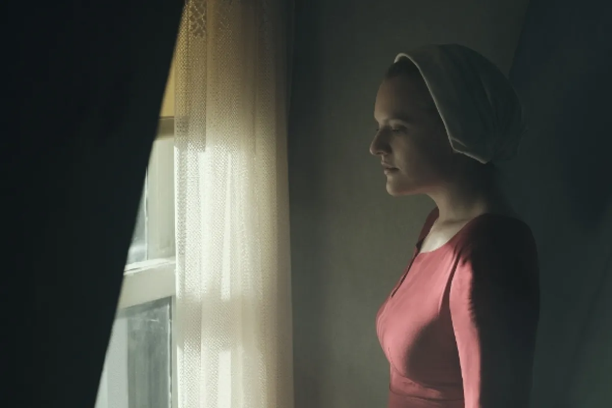 Příběh služebnice (The Handmaid’s Tale: Offred), 2017 - fotogaléria