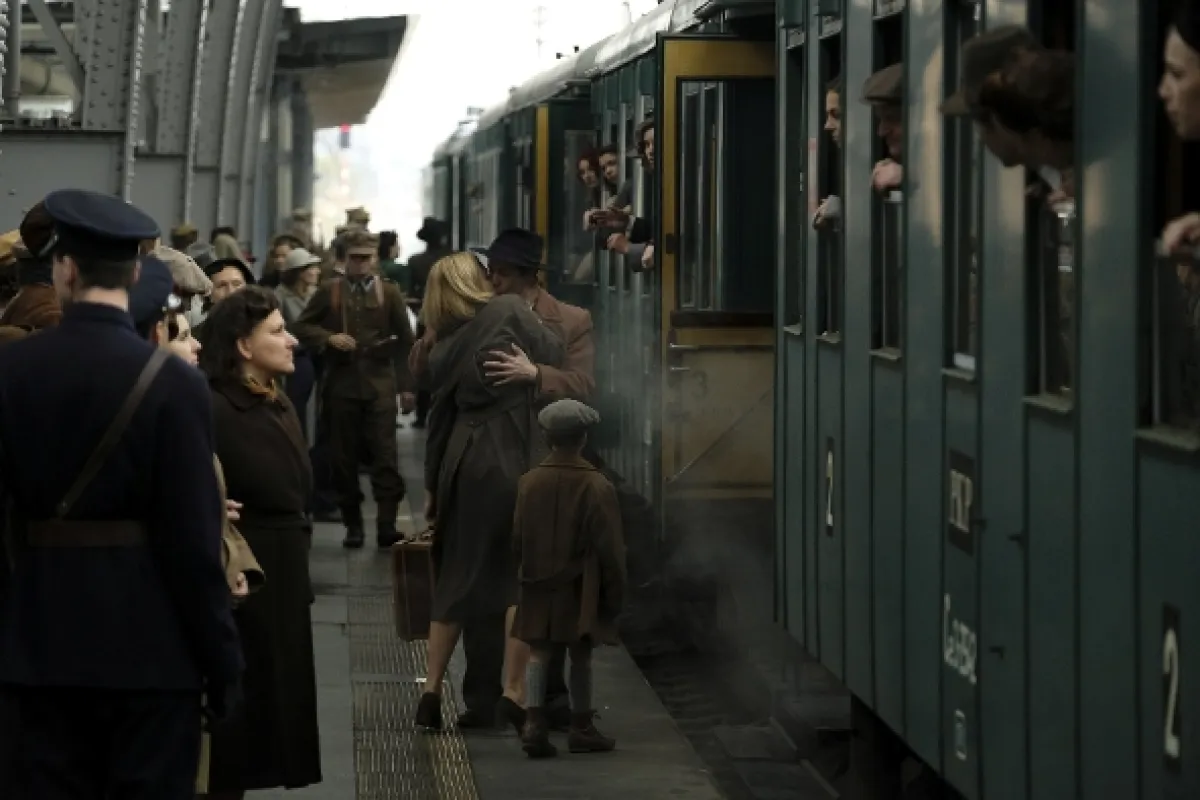 Svet v plameňoch (World on Fire), 2019 - fotogaléria