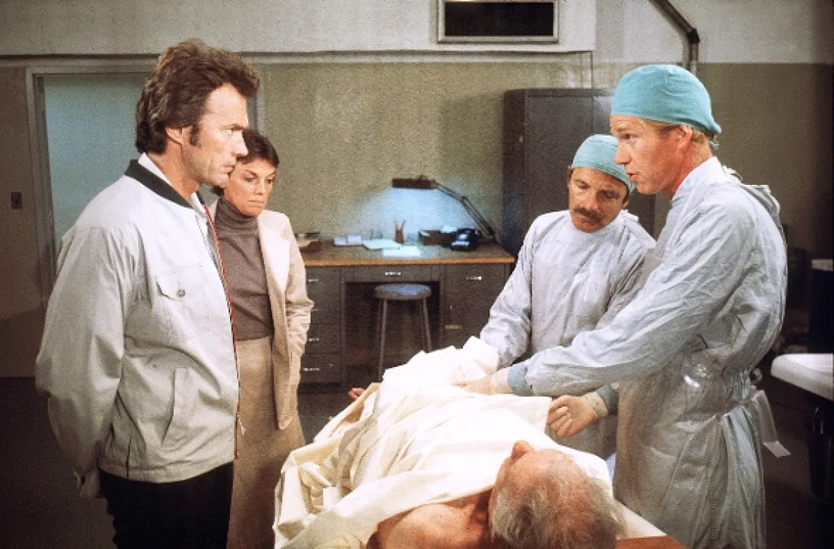 Vykonavatel (The Enforcer), 1976 - fotogaléria