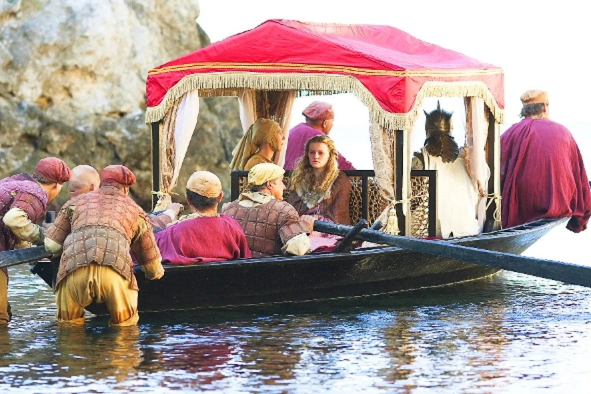 Hra o trůny (Game of Thrones II: The Old Gods and the New), 2012 - fotogaléria