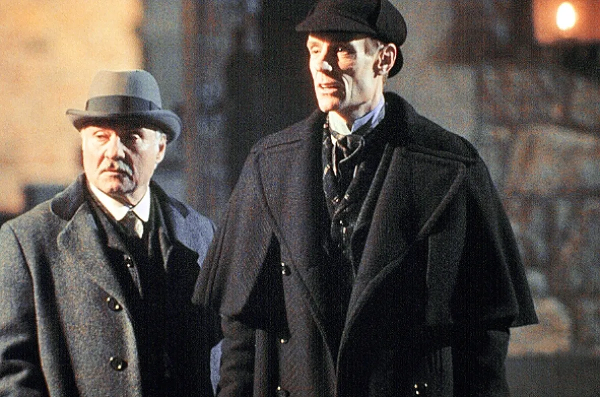 Smrť v kláštore (Whitechapel Vampire, The), 2002 - fotogaléria