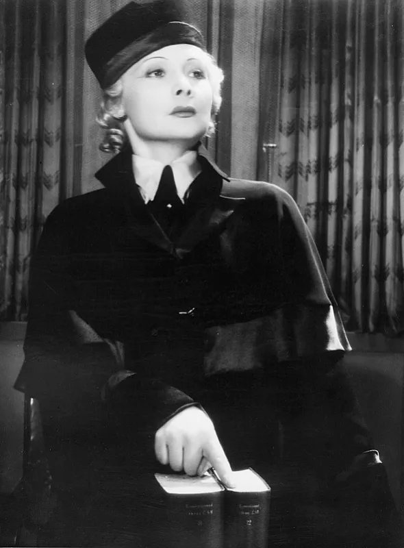 Advokátka Věra, 1937 - fotogaléria