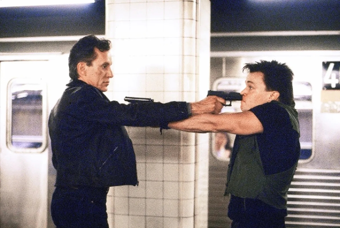 Policajtovi v pätách (The Hard Way), 1991 - fotogaléria