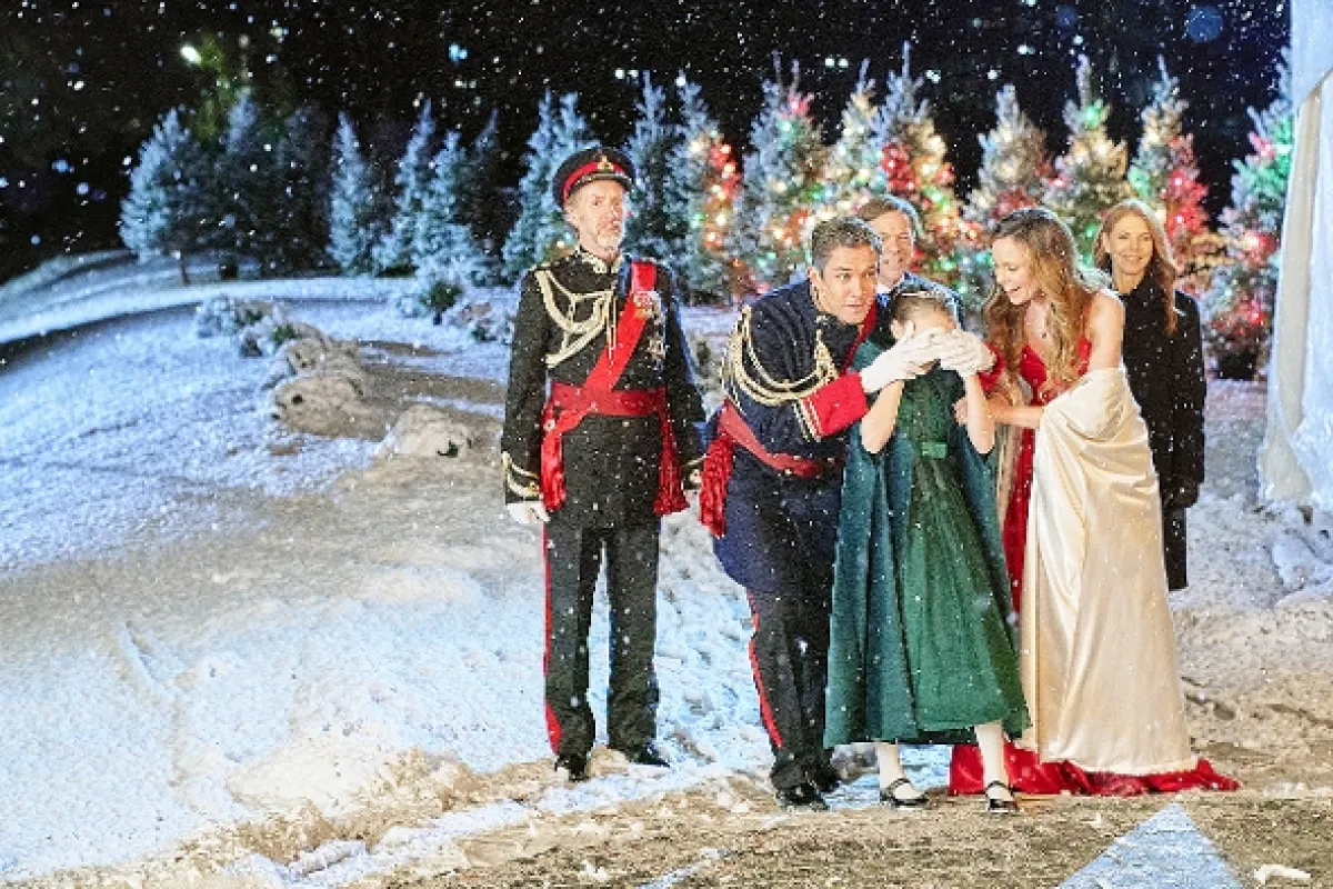 Kolotoč vianočných želaní (A Christmas Carousel), 2020 - fotogaléria