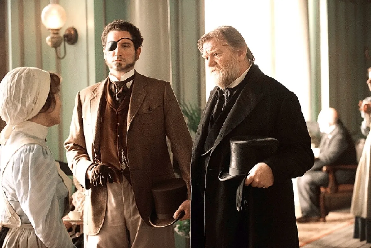 E.A. Poe: Archa bláznov (Stonehearst Asylum), 2014 - fotogaléria