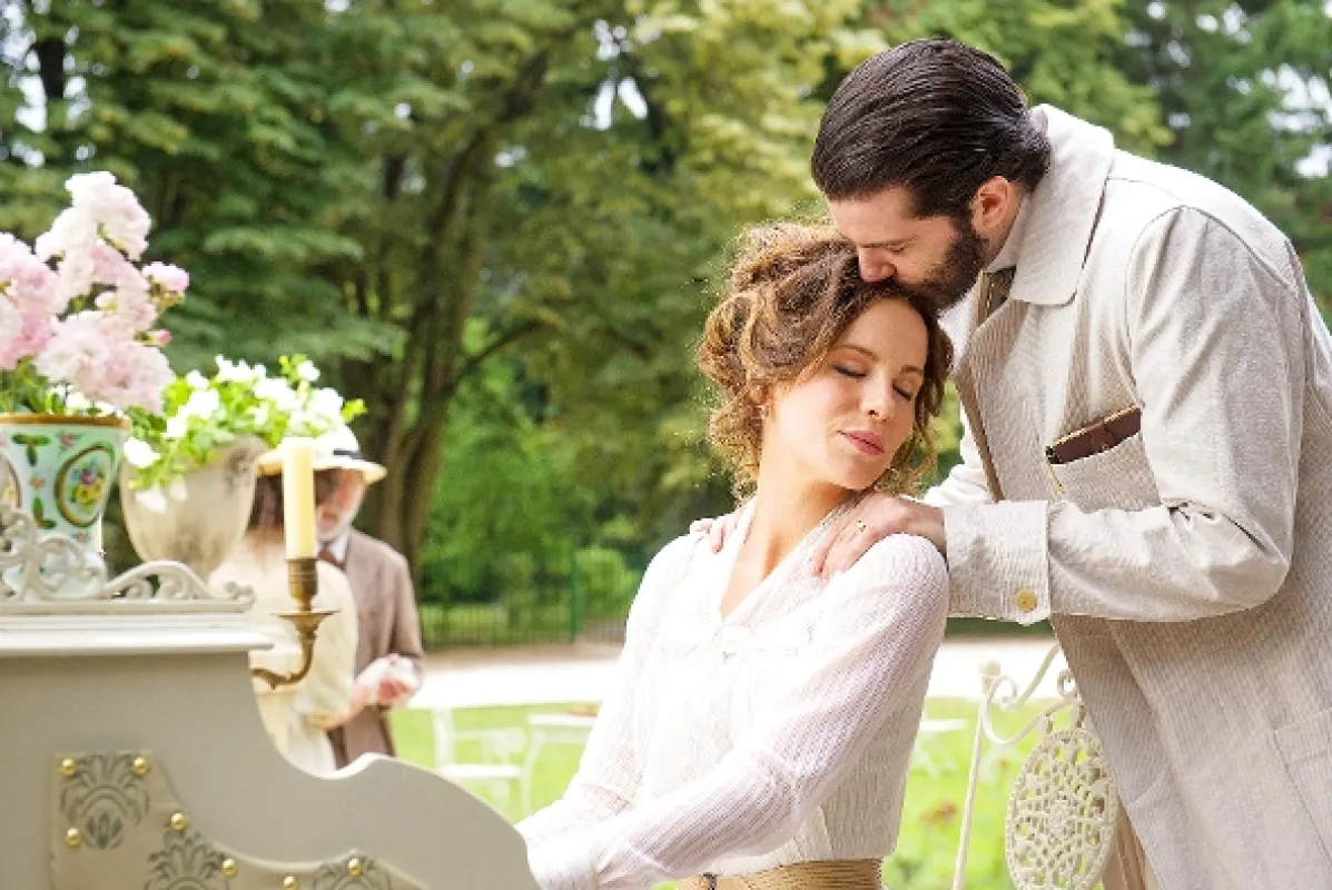 E. A. Poe: Archa bláznov (Stonehearst Asylum), 2014 - fotogaléria