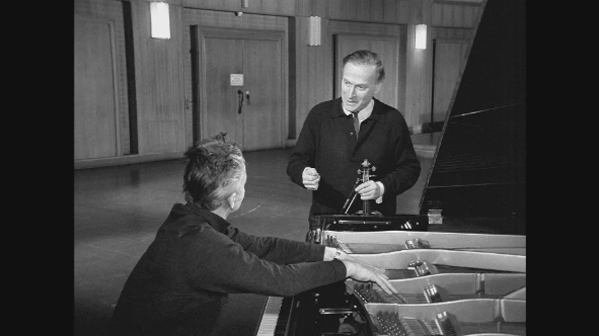 Menuhin a Karajan hrají Mozarta, 2022 - fotogaléria