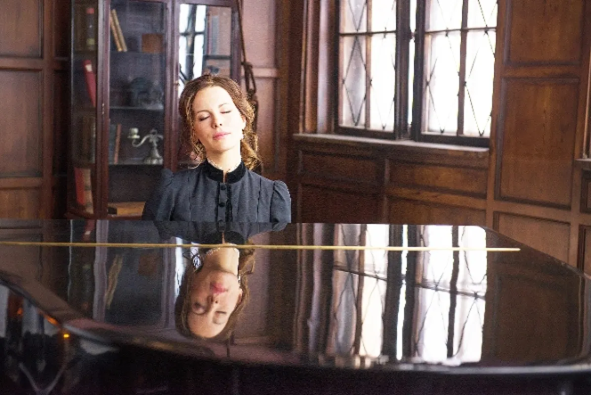E.A. Poe: Podivný experiment (Stonehearst Asylum), 2014 - fotogaléria