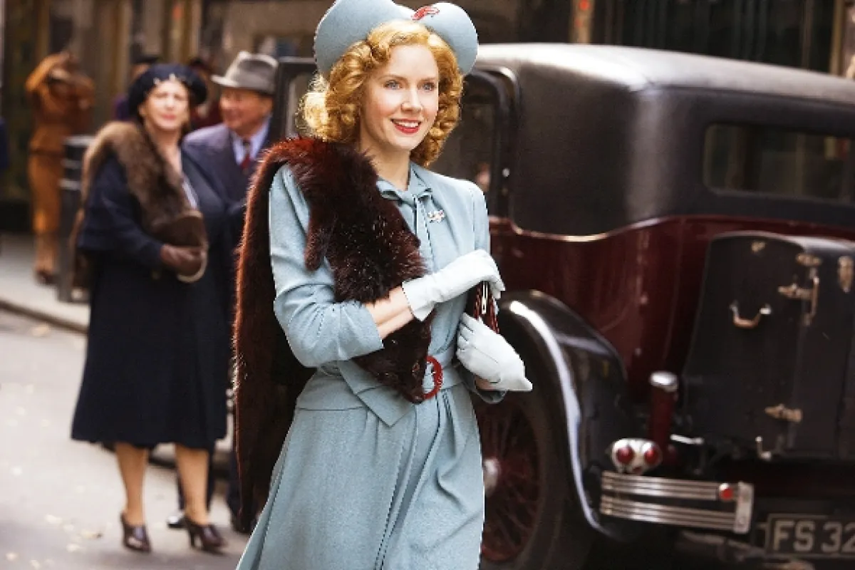 Veľký deň slečny Pettigrew (Miss Pettigrew Lives for a Day), 2008 - fotogaléria
