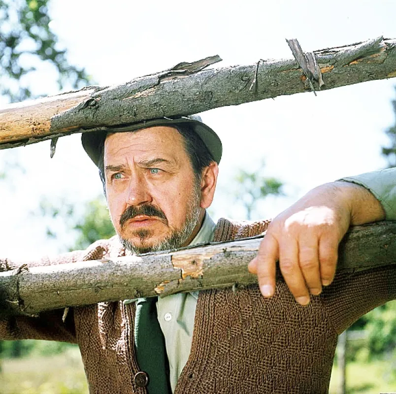 Za trnkovým keřem, 1980 - fotogaléria