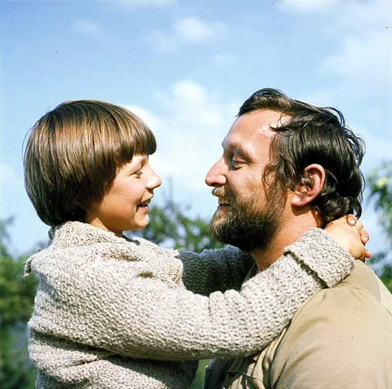 Za trnkovým keřem, 1980 - fotogaléria