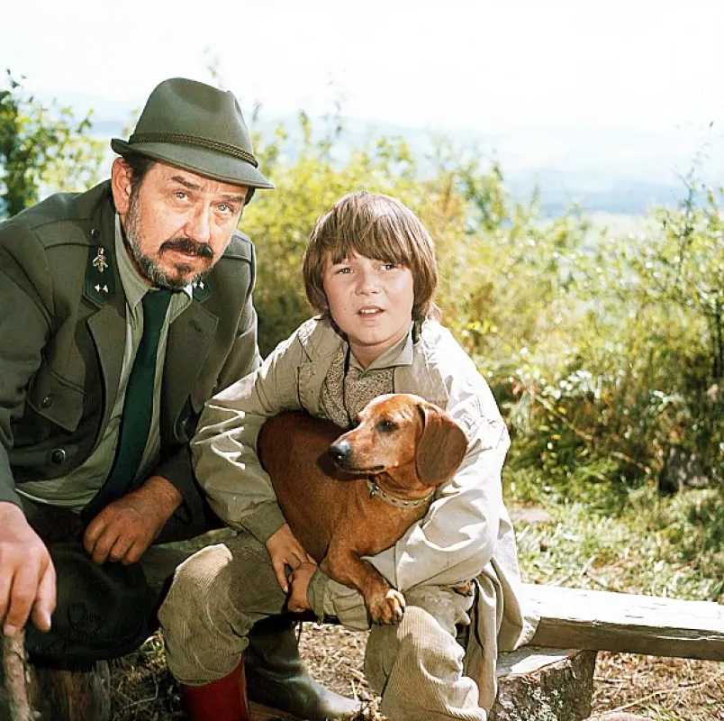 Za trnkovým keřem, 1980 - fotogaléria