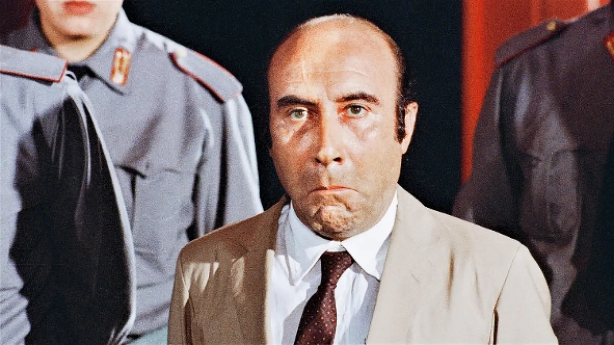 Policajt drábem (Piedone lo sbirro), 1973 - fotogaléria