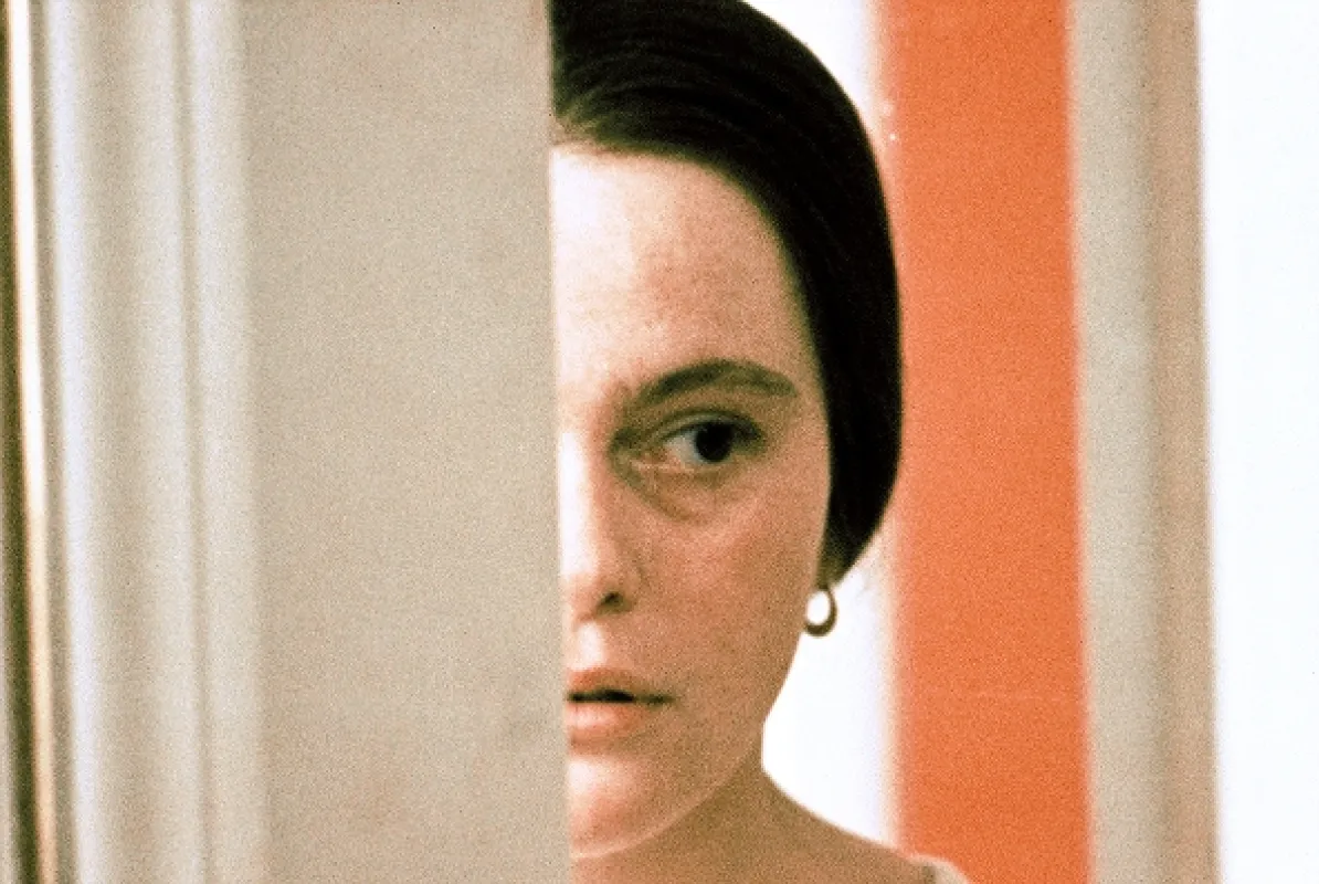 Šepoty a výkřiky (Viskningar och rop), 1973 - fotogaléria