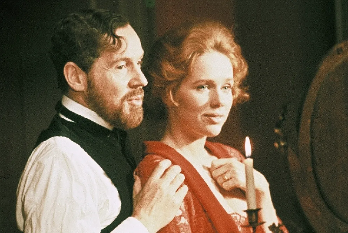 Šepoty a výkřiky (Viskningar och rop), 1973 - fotogaléria