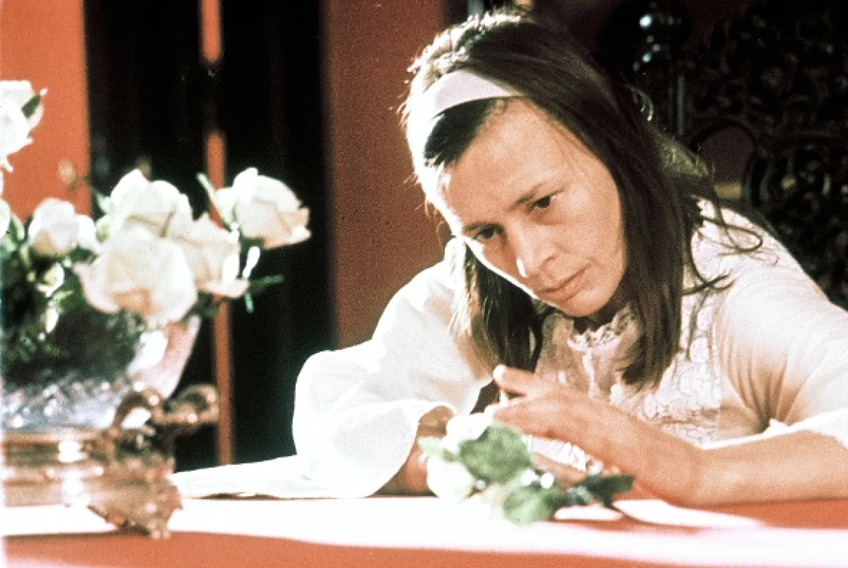Šepoty a výkřiky (Viskningar och rop), 1973 - fotogaléria
