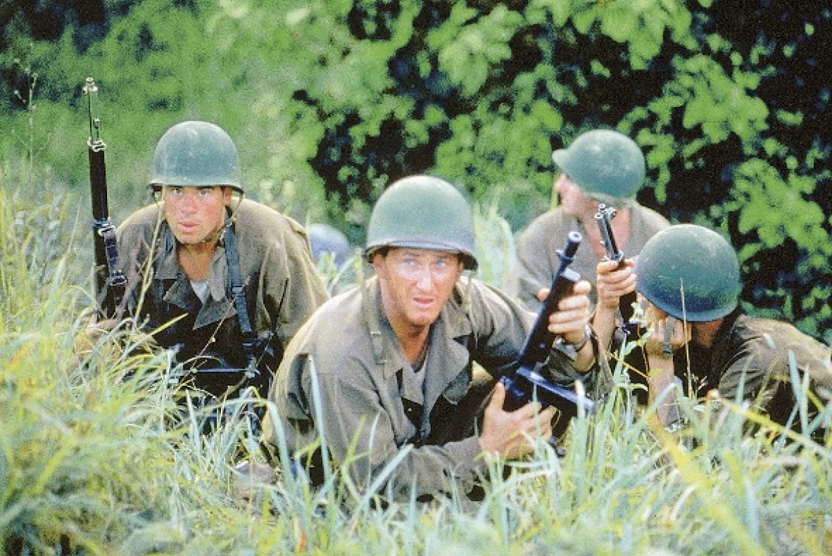 Tenká červená čiara (Thin Red Line, The), 1998 - fotogaléria