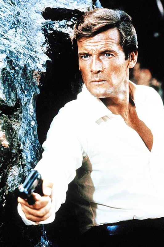 James Bond: Muž so zlatou zbraňou (The Man with the Golden Gun), 1974 - fotogaléria