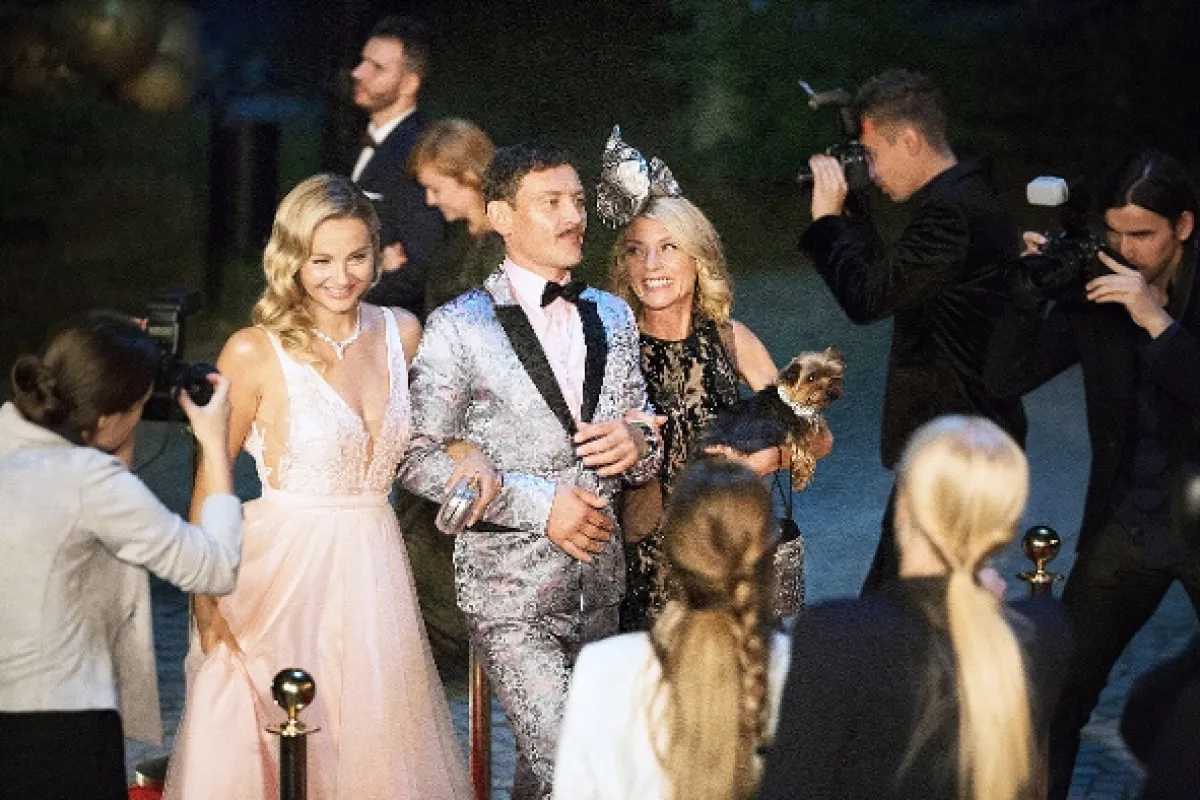 Jak sbalit milionáře (Jak poślubić milionera?), 2019 - fotogaléria