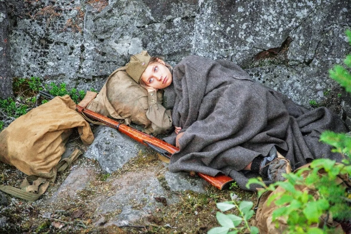 A jitra jsou zde tichá (A zori zděs tichije...), 2015 - fotogaléria