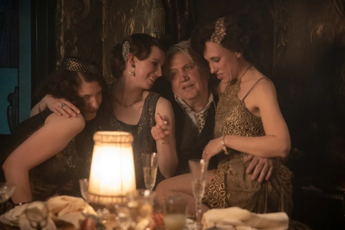 Babylon Berlín (Babylon Berlin), 2022 - fotogaléria