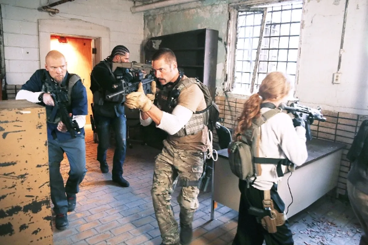Sabotáž (Sabotage/Ten) - fotogaléria
