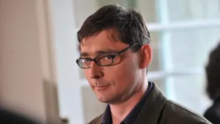 Okno do hřbitova
