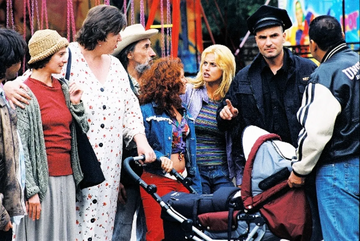 Horem pádem, 2004 - fotogaléria